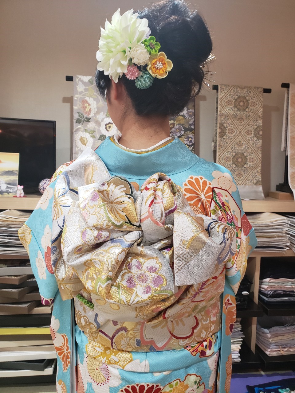 【お値下げ】振袖（赤色に花）・帯・長襦袢・着付け小物セット和服