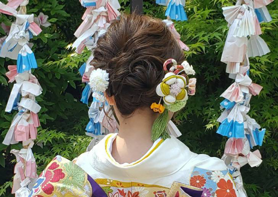 ２０２１年 ２０２２年に成人式を迎えるお嬢様 成人式まで髪の毛伸ばす 切る 髪の長さや髪色についてご案内します 静岡県富士宮市の振袖 着物専門店 望幸